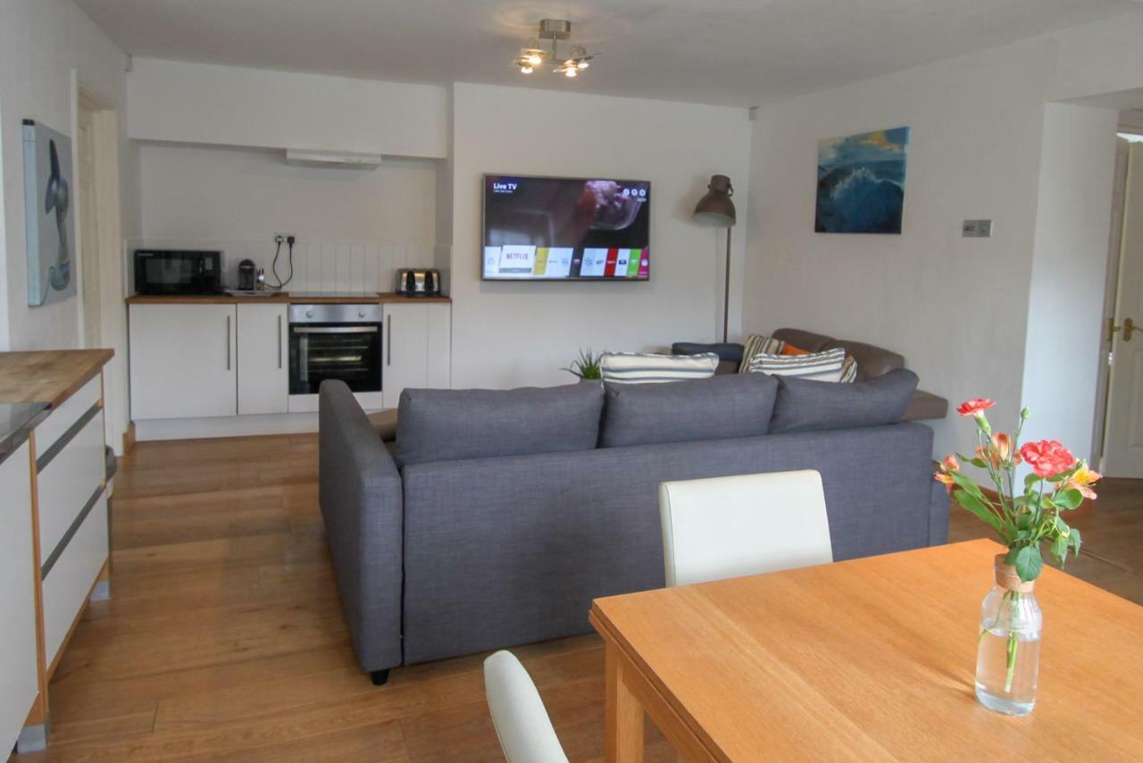 Just B -Town Centre, 2 X Double Bedroom Apartment With Smart Tv, Full Kitchen & Great 1400 Power Shower! St Elmo Cottage Dartmouth Exterior foto